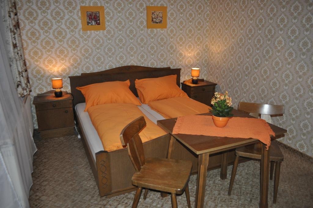 Gasthaus Gruber Hotel ทัมสเวก ห้อง รูปภาพ