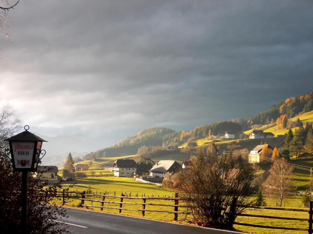 Gasthaus Gruber Hotel ทัมสเวก ภายนอก รูปภาพ